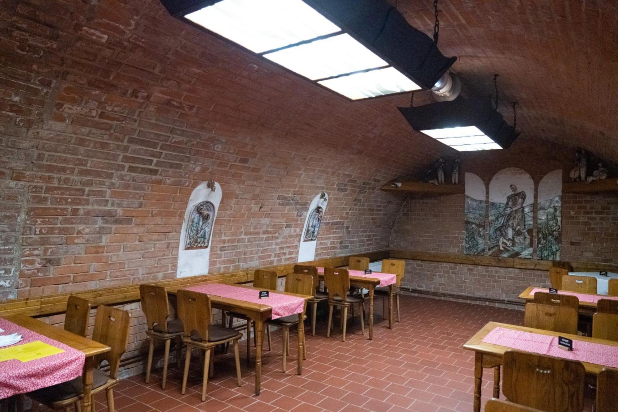 פבלוב Pension Restaurace Florian מראה חיצוני תמונה